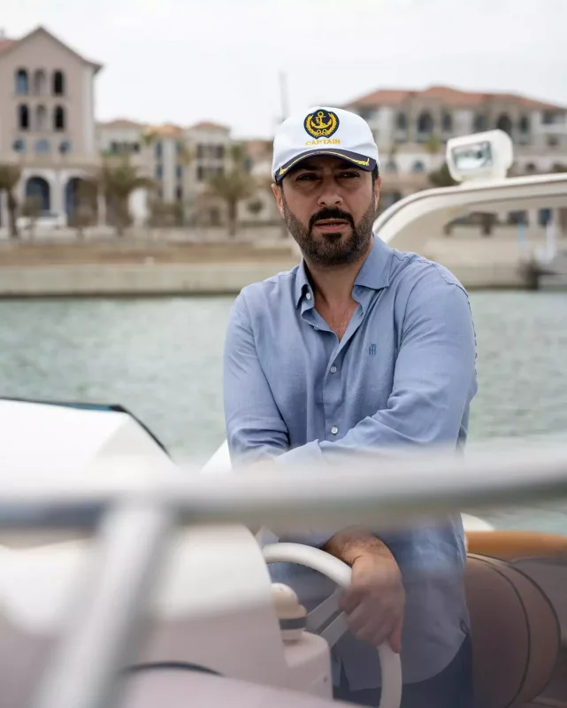 Sahilə çıxdı matros...