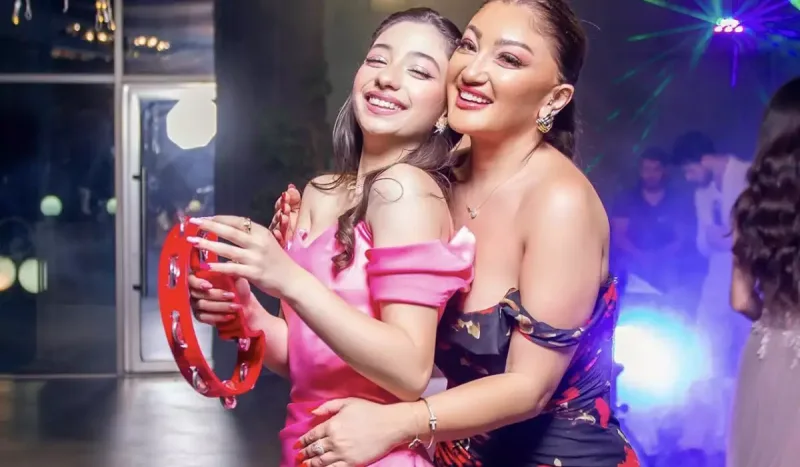 Zümrüdün qızı tələbə oldu