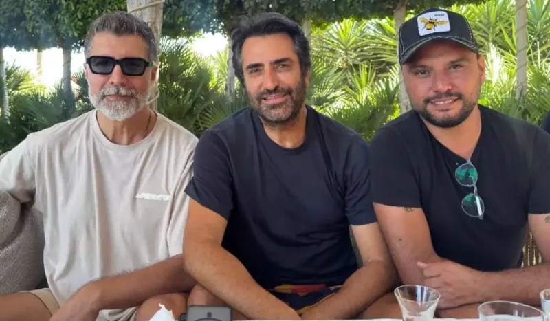 Köhnə dostlar yenidən bir arada...