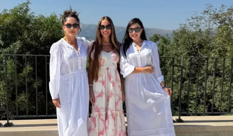 Mehriban Əliyeva qızları ilə…