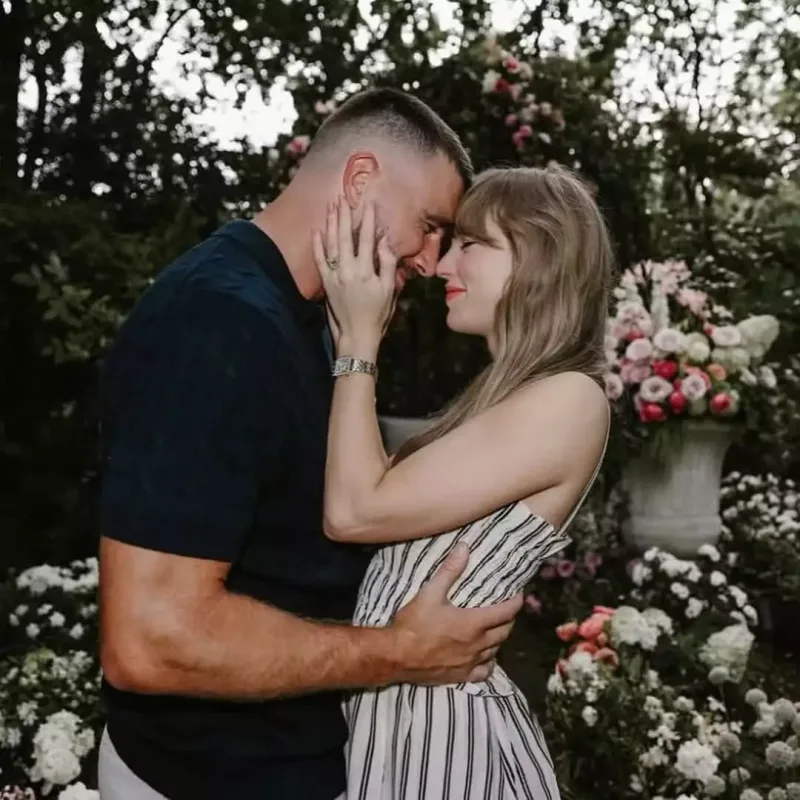 Teylor Svift nişanlandı