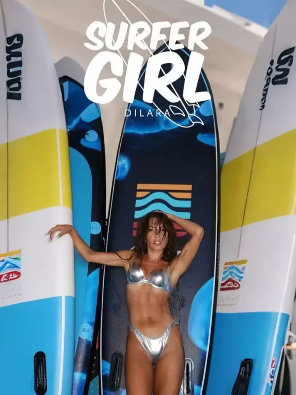 Dilarədən çimərlik geyimində fotosessiya