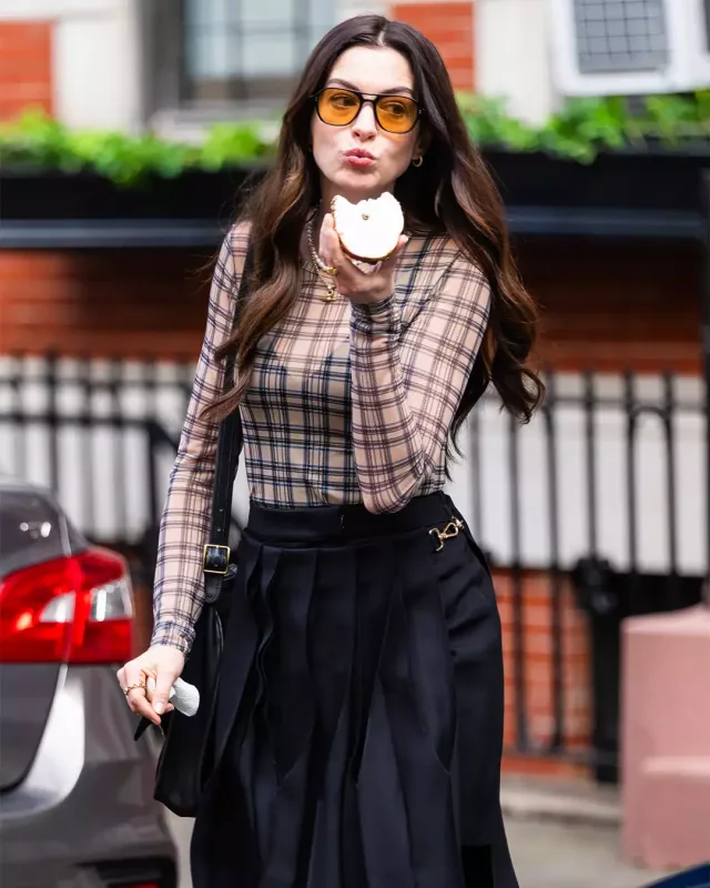 Çəkilişdə yıxıldı