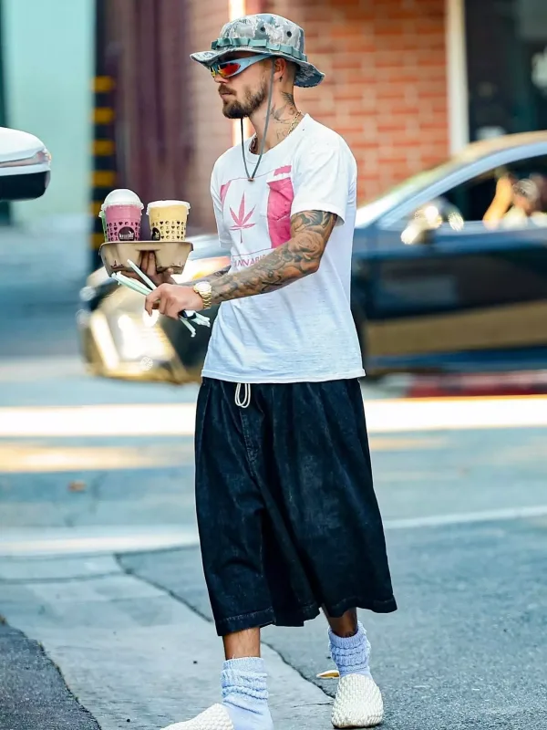 Castin yenə tərzi ilə gündəmdə