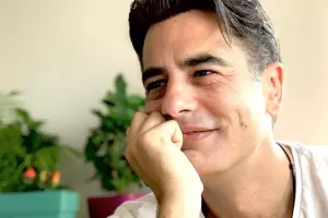 “Taciz” qalmaqalından sonra serialdan uzaqlaşdırıldı