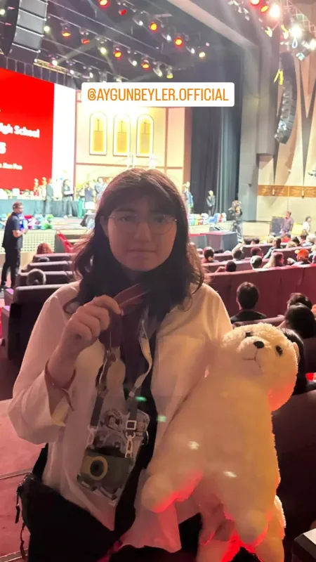 Aygün Bəylərin qızı Malayziyada medal qazandı