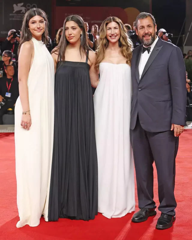 Corc Kluninin fotoqraflığı...