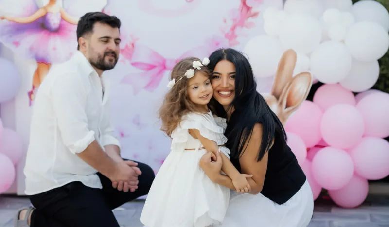 Cavid qızının 3 yaşını qeyd etdi