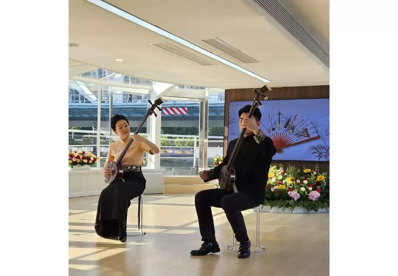 Mehriban Əliyeva liderlərin xanımları ilə gəmi gəzintisində - Fotolar