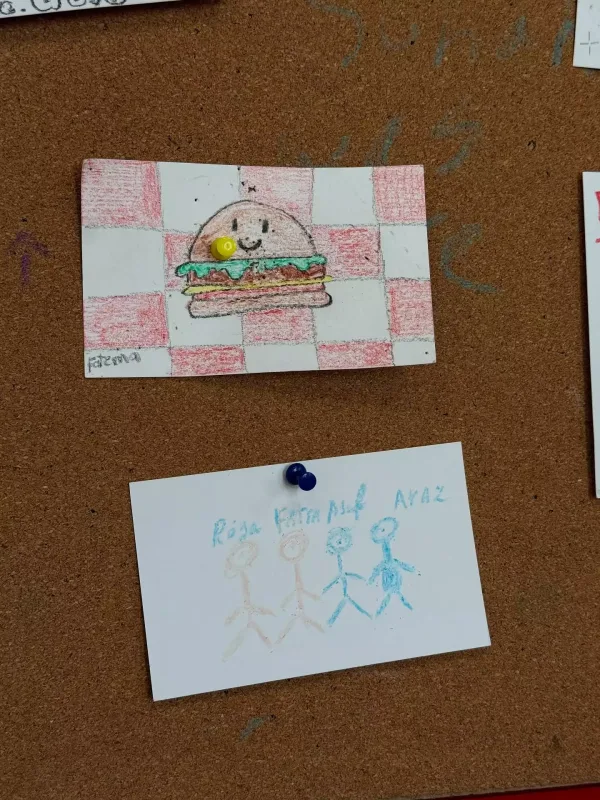 Camaat tətildən qayıdır, o isə...