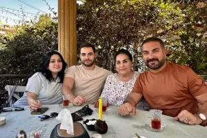 Rəşad Xalq artisti olan xalası ilə…