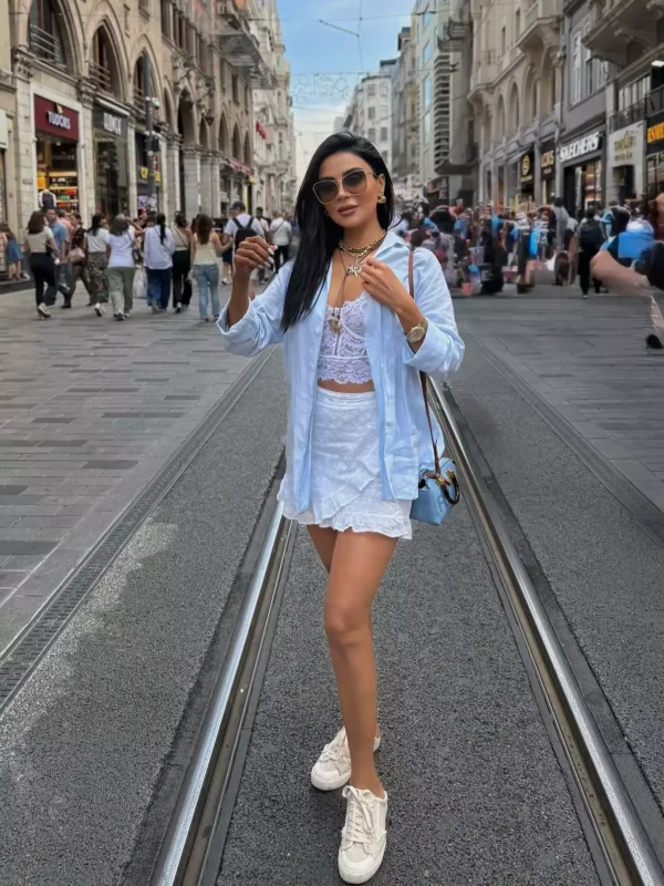 Vüsalə qızı ilə İstanbulda