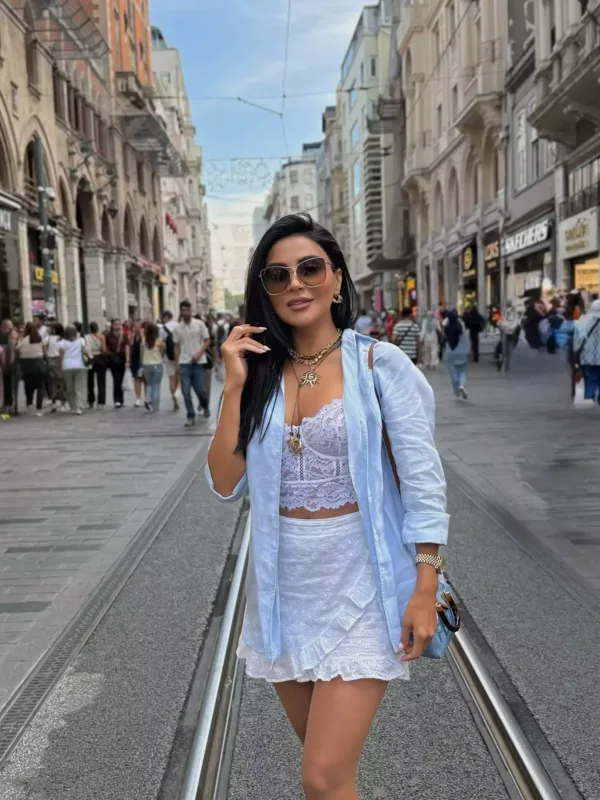 Vüsalə qızı ilə İstanbulda