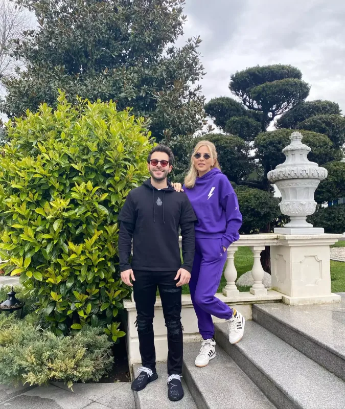 “Ayrılıq qərarı Hakan və Handeyə məxsusdur”