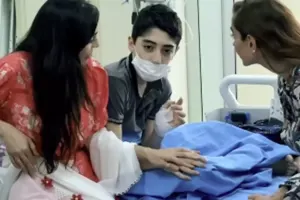 Leyla və Arzu Əliyevalar müalicə alan uşaqları ziyarət etdi