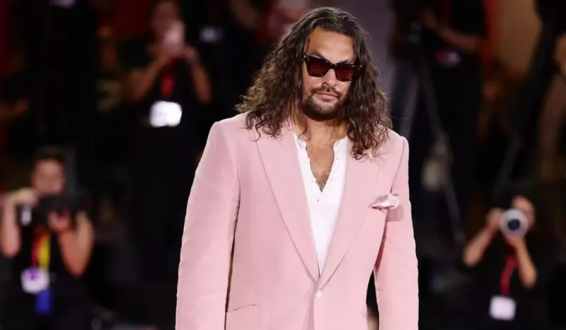 Başdan ayağa qədər çəhrayıya büründü!