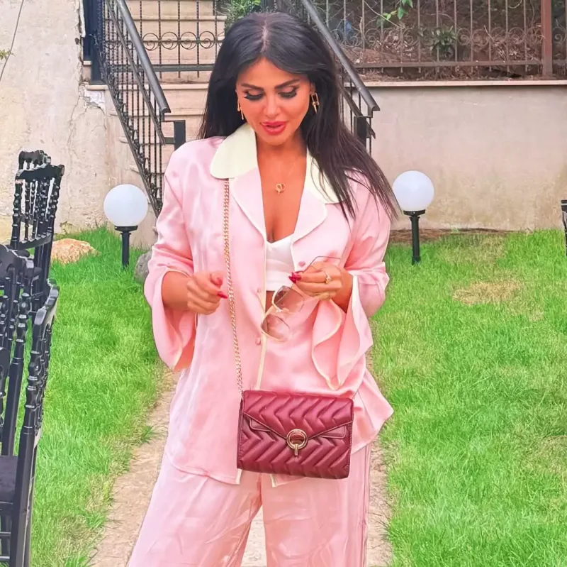 Güneldən çəhrayı “look”