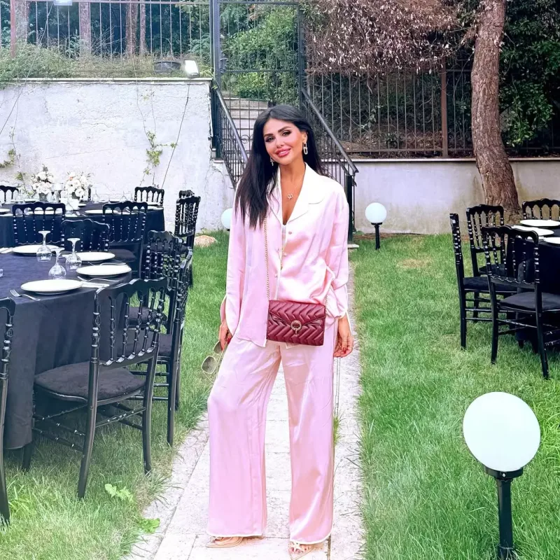 Güneldən çəhrayı “look”