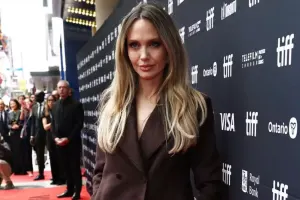 Ancelinanın festival tərzi