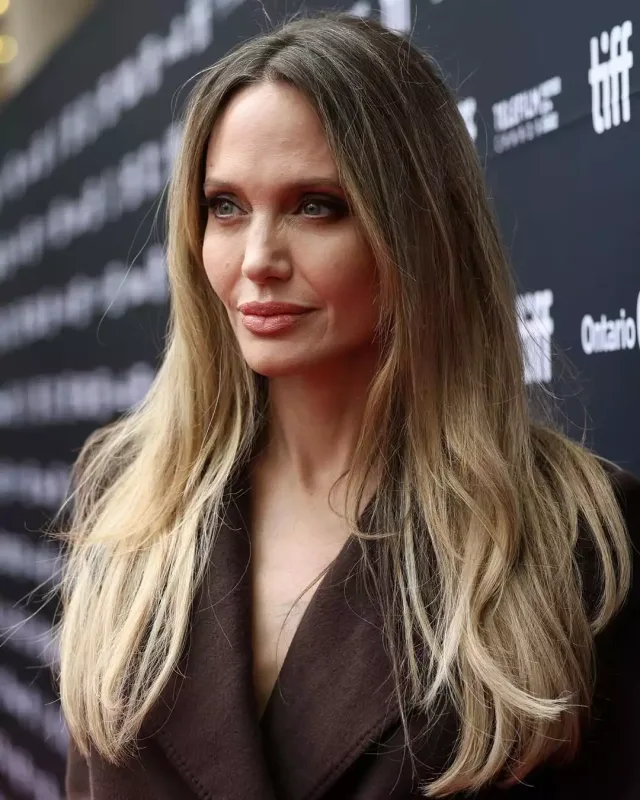 Ancelinanın festival tərzi