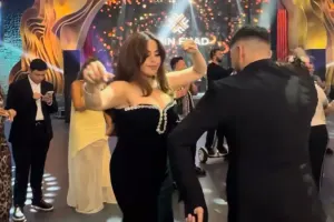 Mətanət Əsədovadan toyda rəqs!