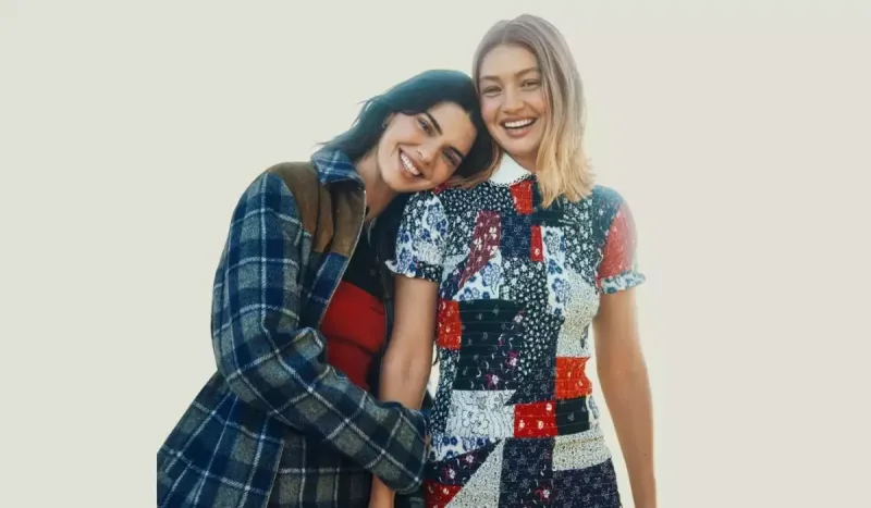 Kendalla Cici kamera qarşısında