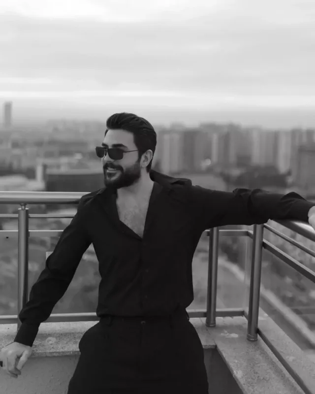 “İstəyərdim ki, yaşadığım hər şeyi sizinlə paylaşım”