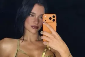 “iPhone 17 Pro”nun reklam siması oldu