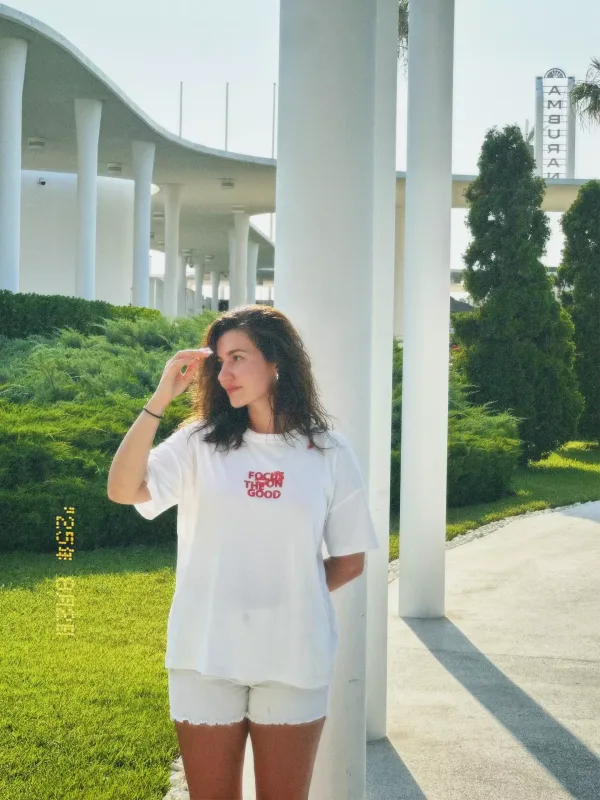 Fotolarından istifadə edib saxta “Tinder” hesabı açdılar