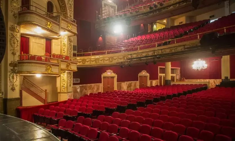 Teatr və konsertlərə bilet alanlara - Xəbərdarlıq