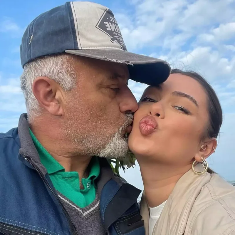 Atası toyuna gələ bilmir…