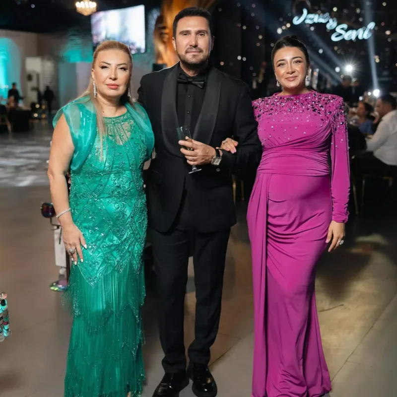 Nadir oğlu və gəlini ilə…