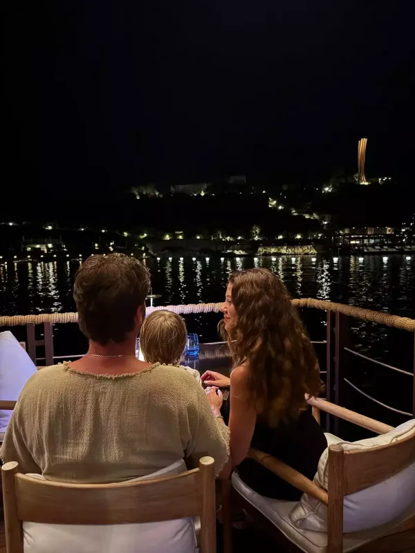 Kıvanç ailəsi ilə…