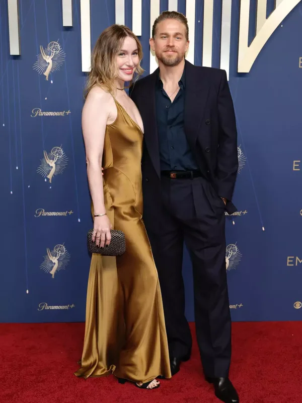 “Emmy” qırmızı xalısında ulduzlar