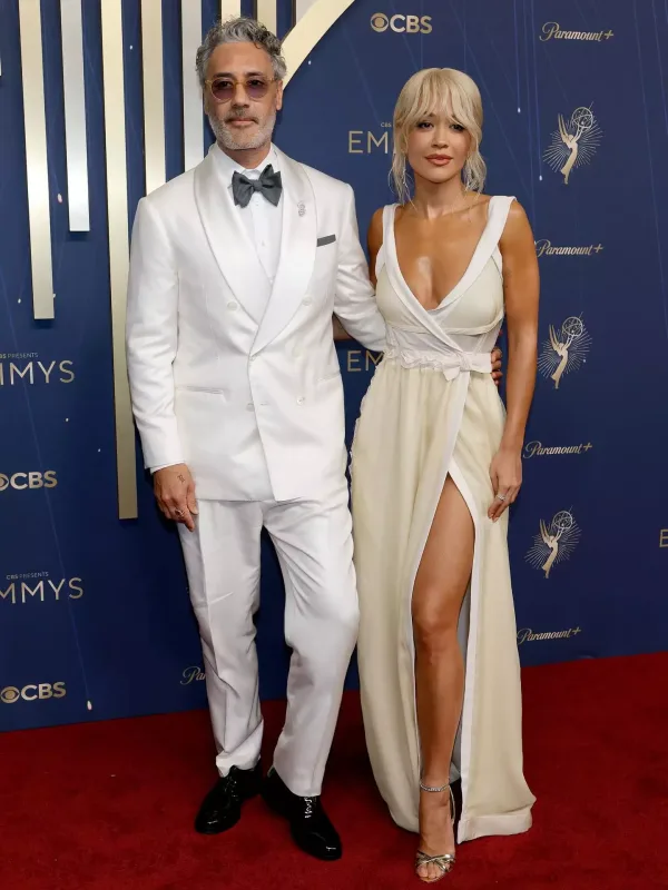 “Emmy” qırmızı xalısında ulduzlar