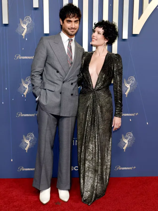 “Emmy” qırmızı xalısında ulduzlar