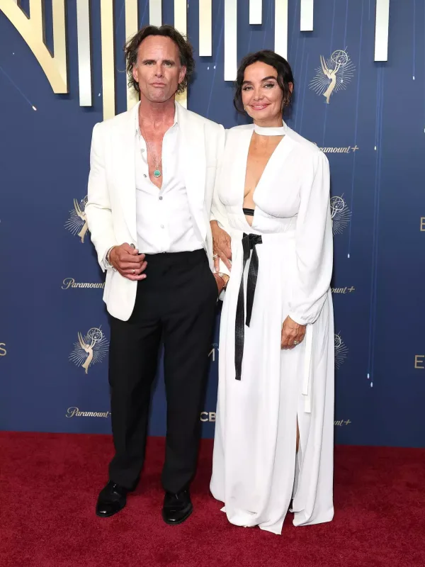 “Emmy” qırmızı xalısında ulduzlar