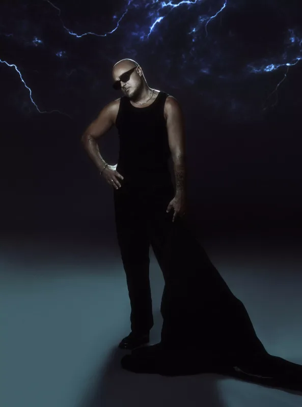 Miri Yusifdən fərqli obraz!