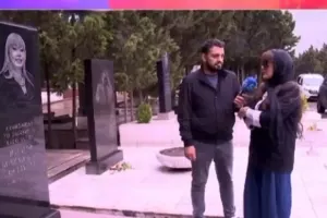 Nazpəri illərlə küsülü qaldığı İlhamə Quliyevanın məzarı başında!