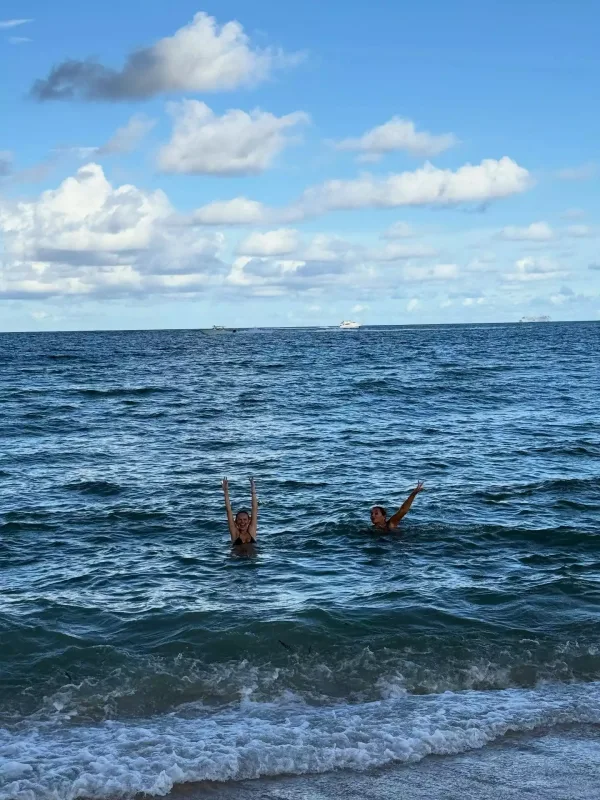 Demetin Mayami paylaşımları diqqət çəkdi