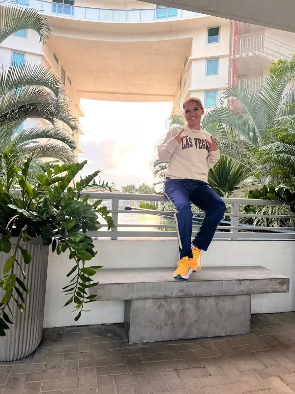 Demetin Mayami paylaşımları diqqət çəkdi