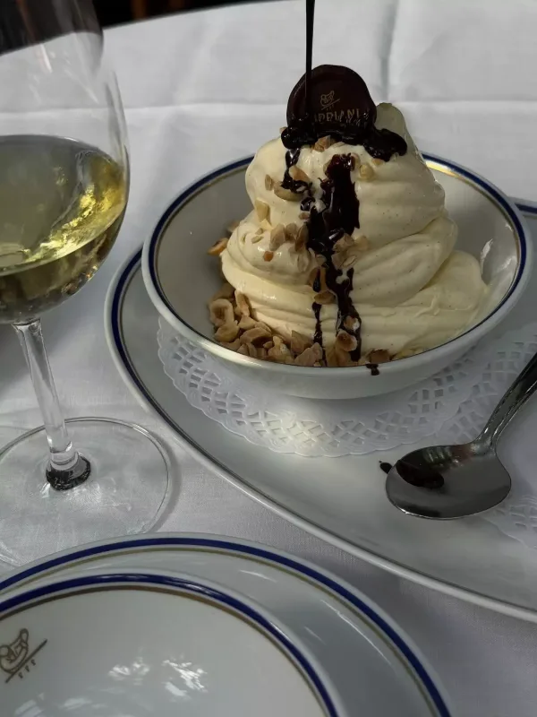 Həmidənin İspanya paylaşımları