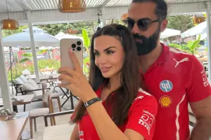 Şəfəqdən nişanlısı ilə paylaşım