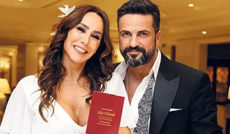 Asena ərindən boşandı