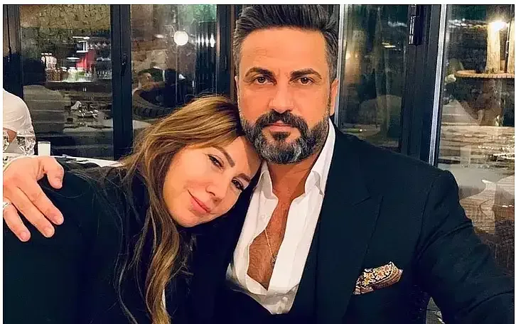 Asena ərindən boşandı