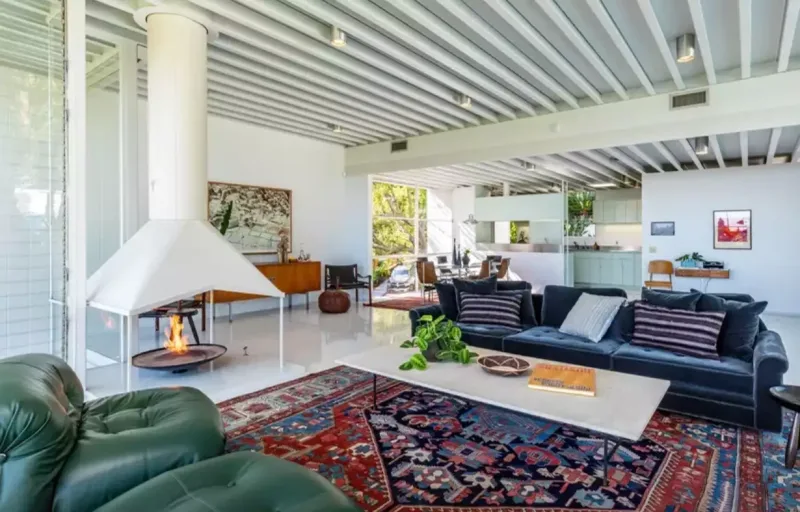 Villasını ona 5,2 milyon dollara satdı