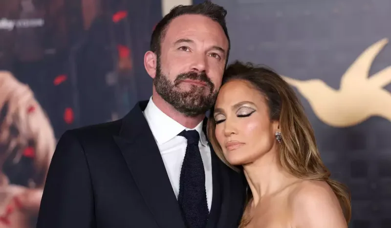 Benlə Cey Lo ipoteka ilə aldıqları evə görə bir araya gələcək