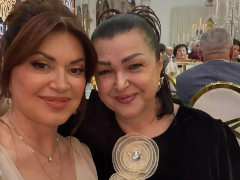 Sənətkarlar Səidə Quliyevanın xoş günündə!