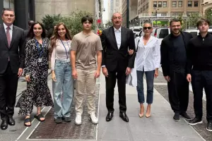 Leyla Əliyeva Nyu-Yorkdan ailəvi fotolarını paylaşdı