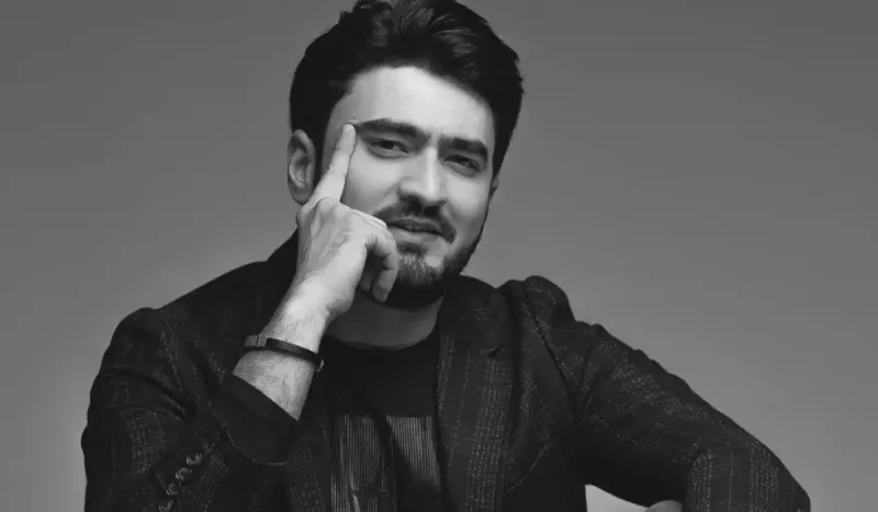 Azərbaycanlı müğənni qəzaya düşdü